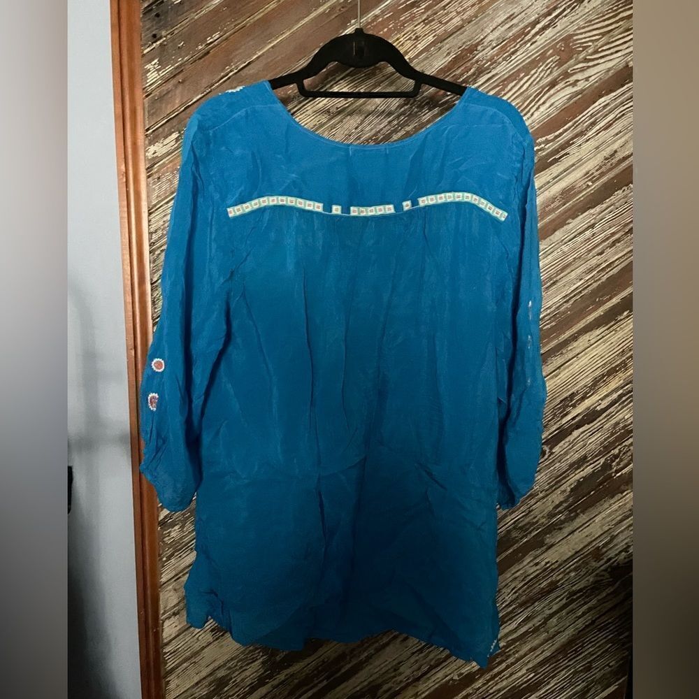 Johnny Was embroidered vneck blouse - Picture 4 of 7